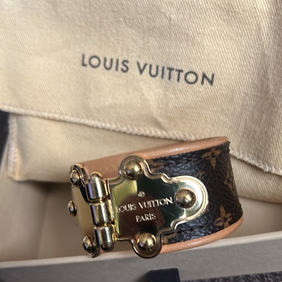 Louis Vuitton Two-Toned Leather Monogram Bracelet with Gold Hardware - Picture 3 of 9